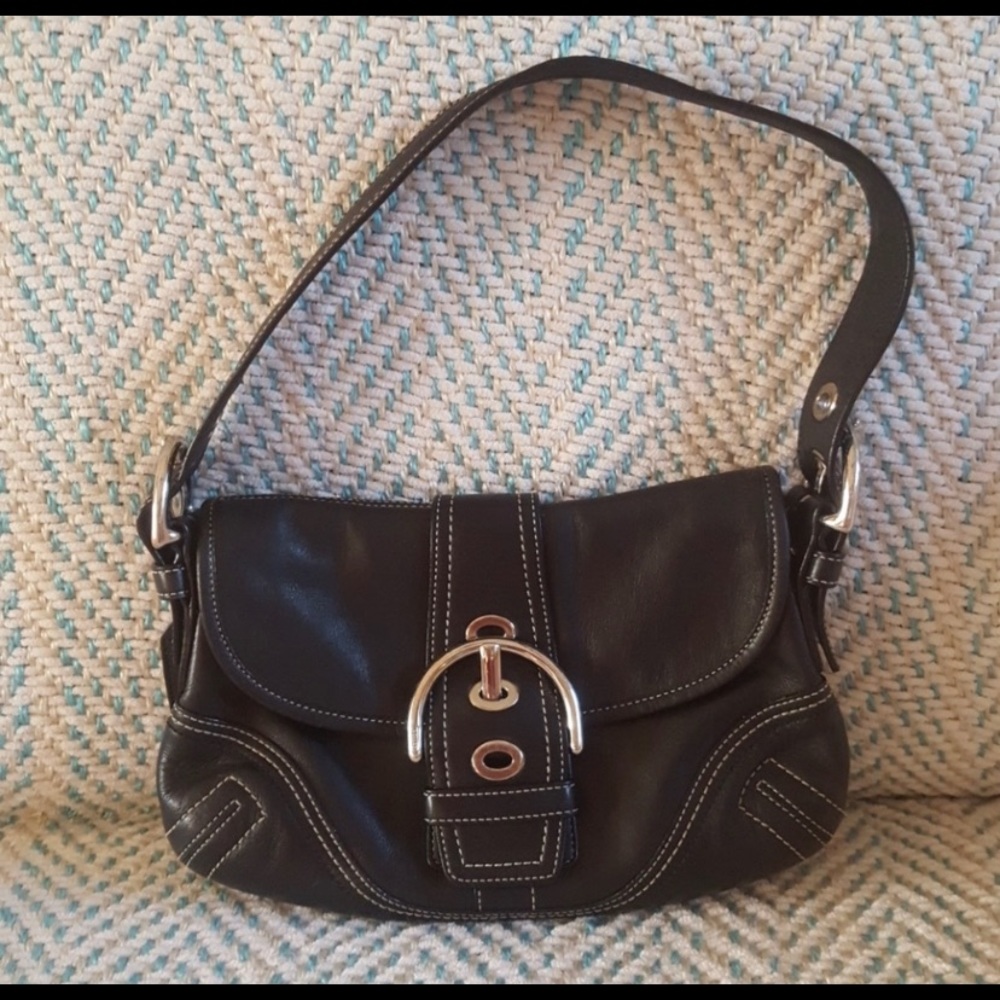 Coach black leather shoulder bag